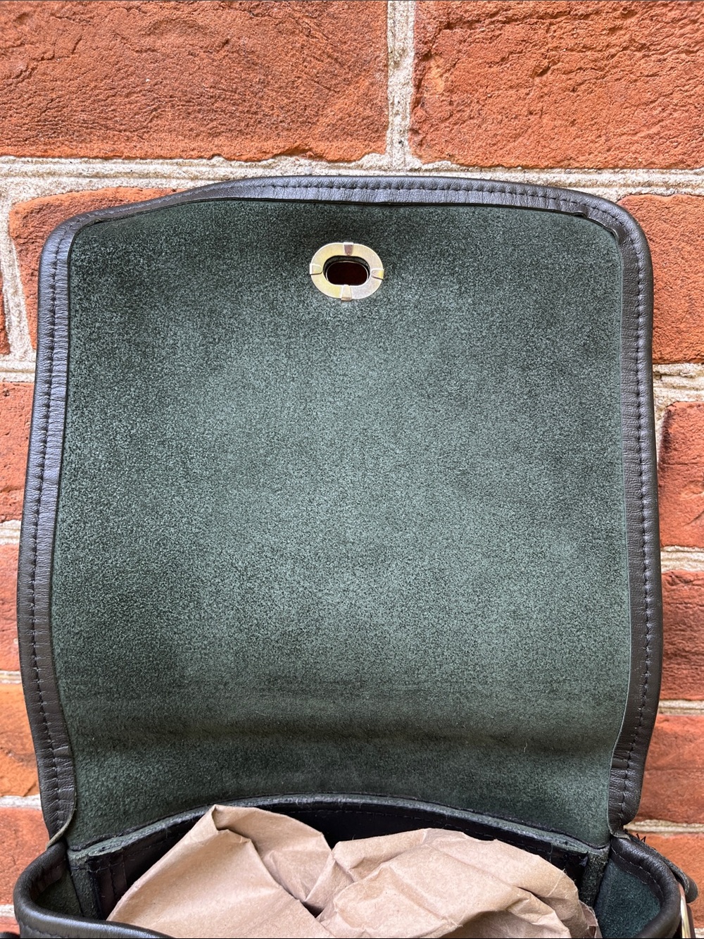 Roots Classic Black Leather Crossbody Bag - Picture 7 of 10